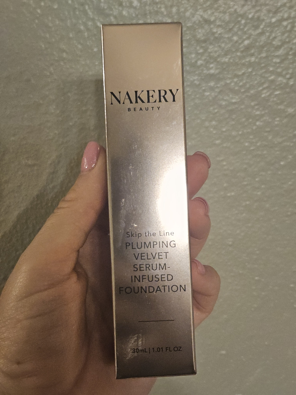 🎉 3/$38 Nakery Plumping Velvet Serum-Infused Foundation - Shade Light